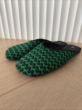 Zara Black & Green Woven Mules